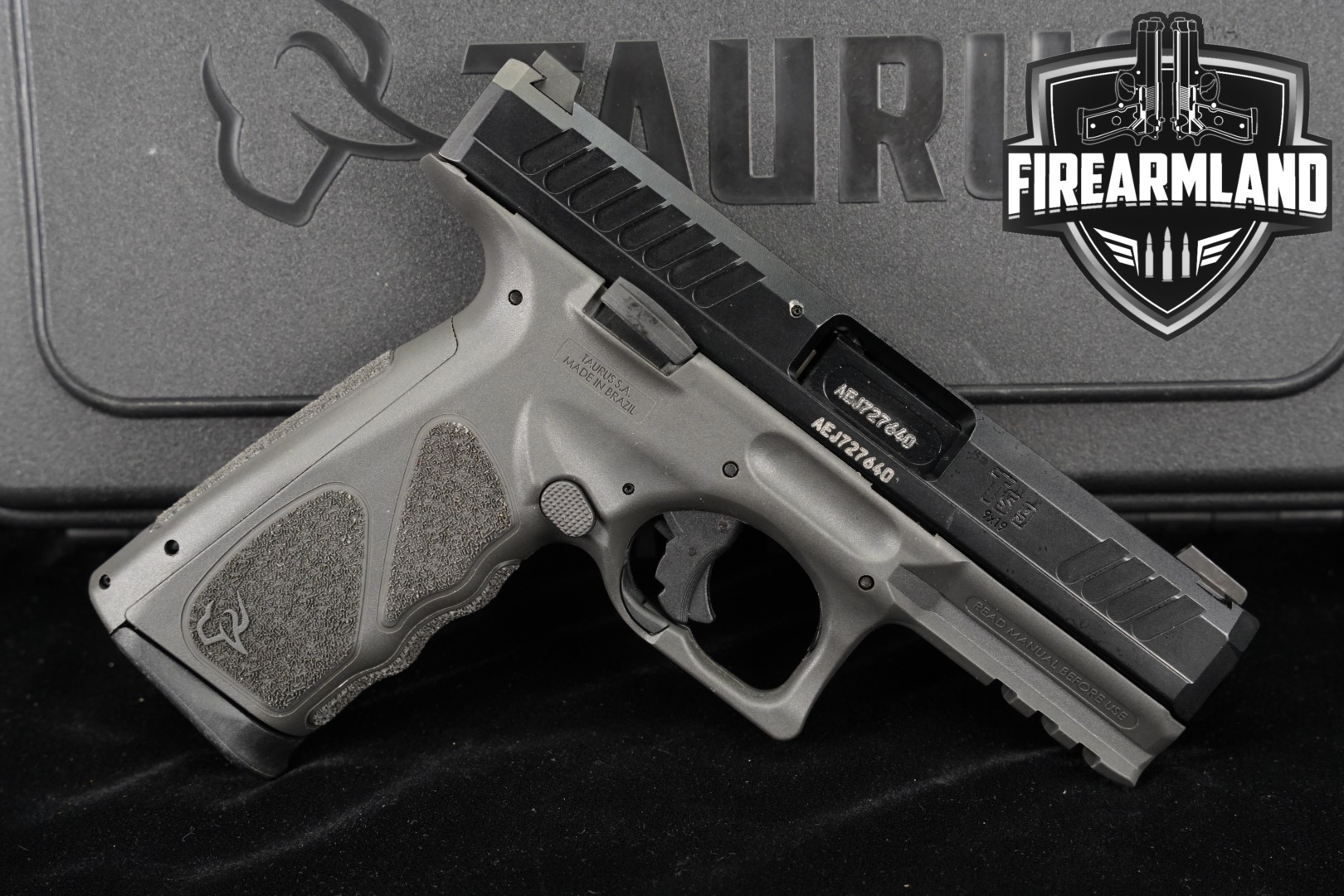 Taurus TS9 9mm 4" Two-Tone Black & Grey TS-9 +2 MAGS & ORIG CASE-img-0