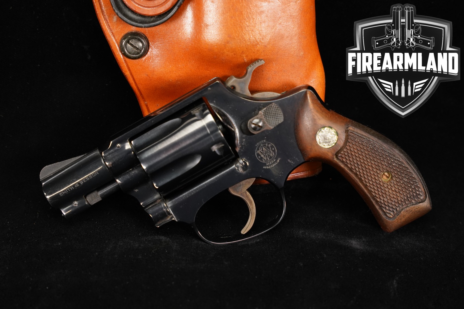 1967 Smith & Wesson (S&W) Model 36 Chiefs Special; No Dash .38 Spl. Blued in Fair Condition Thumbnail