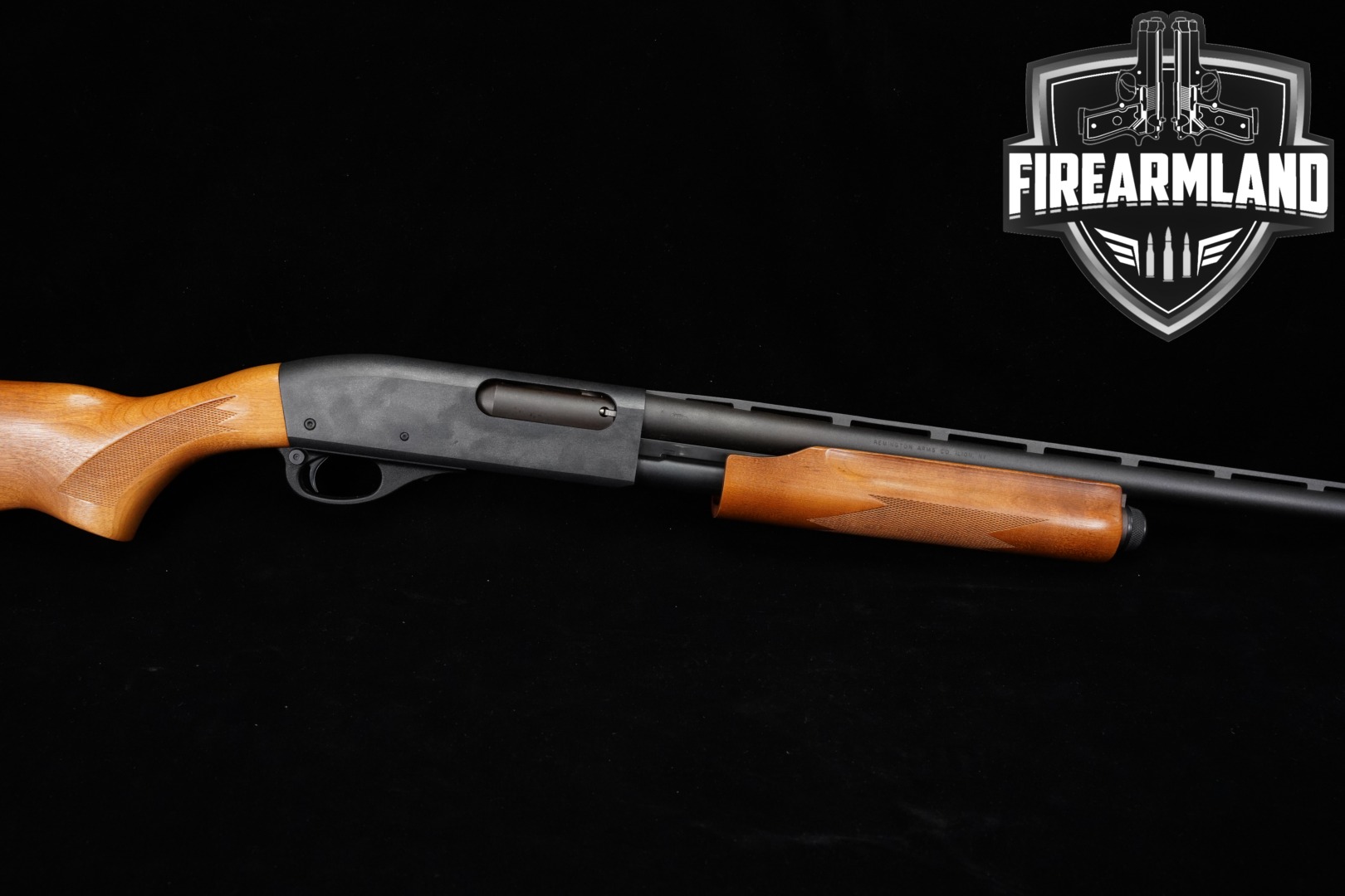 Remington Model 870 Express Magnum 20 Gauge Black & Hardwood in Very Good Condition Thumbnail