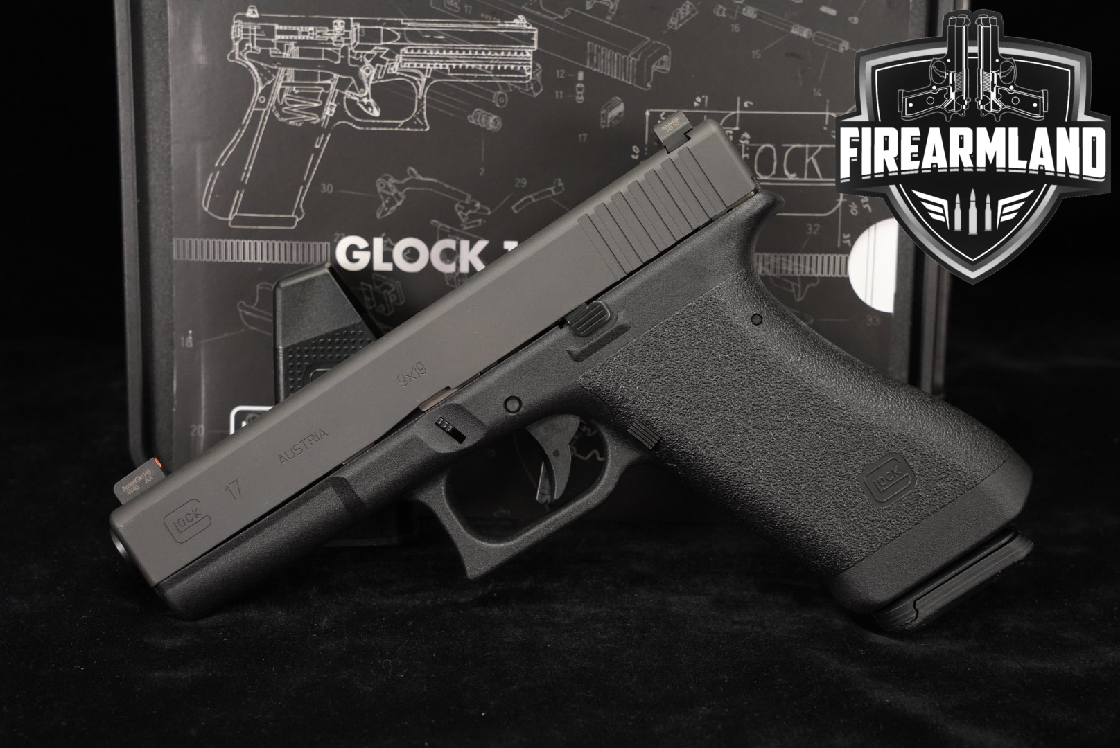 LIMITED Glock 17 Gen1 G17 Gen 1 Classic, LIPSEY'S 9mm 4.49 +ORIG BOX-img-0