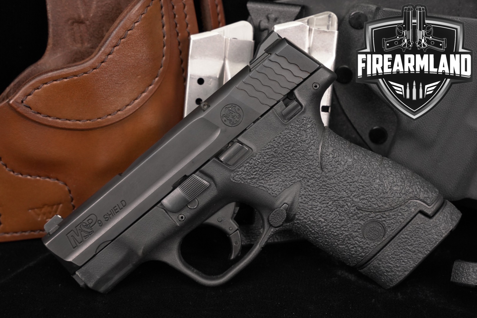 Smith & Wesson (S&W) M&P9 Shield Manual Thumb Safety 9mm Luger Black in Very Good Condition Thumbnail