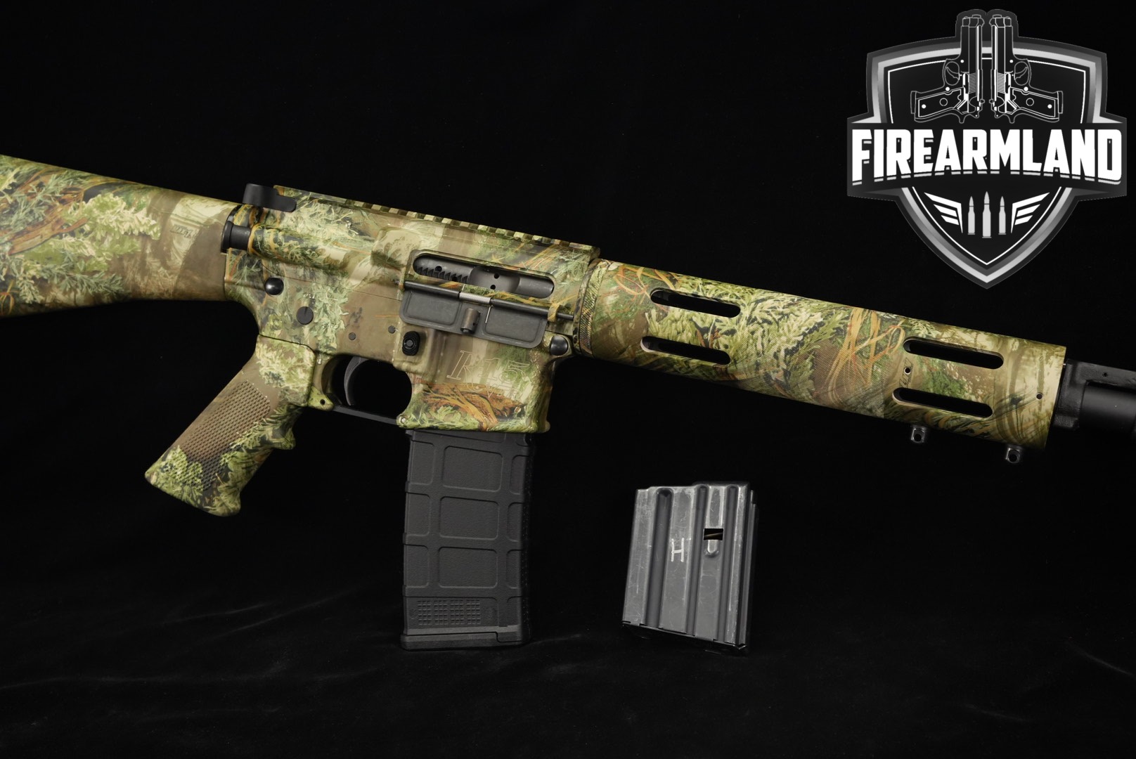 Remington R-15 VTR Predator Carbine 5.56mm NATO Camouflage in Very Good Condition Thumbnail