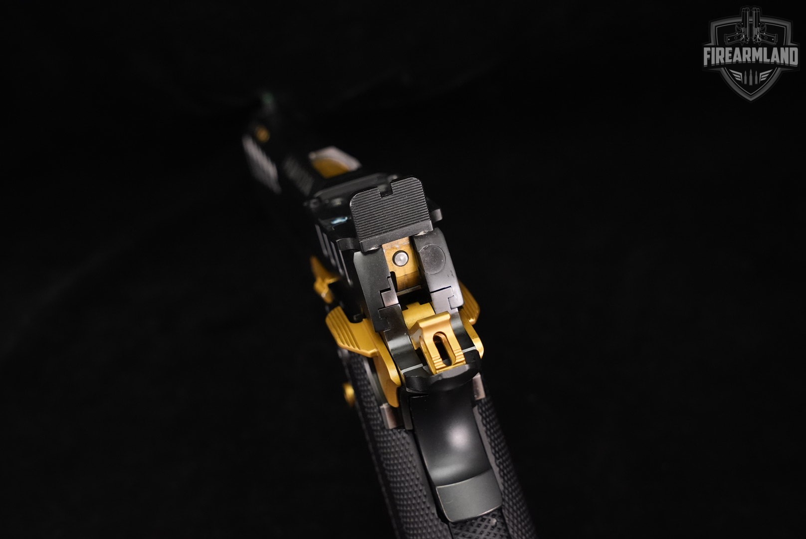 DESIRED Watchtower Defense Demolitia 9mm 1911 2011 GOLD BARREL +ORIG CASE-img-6