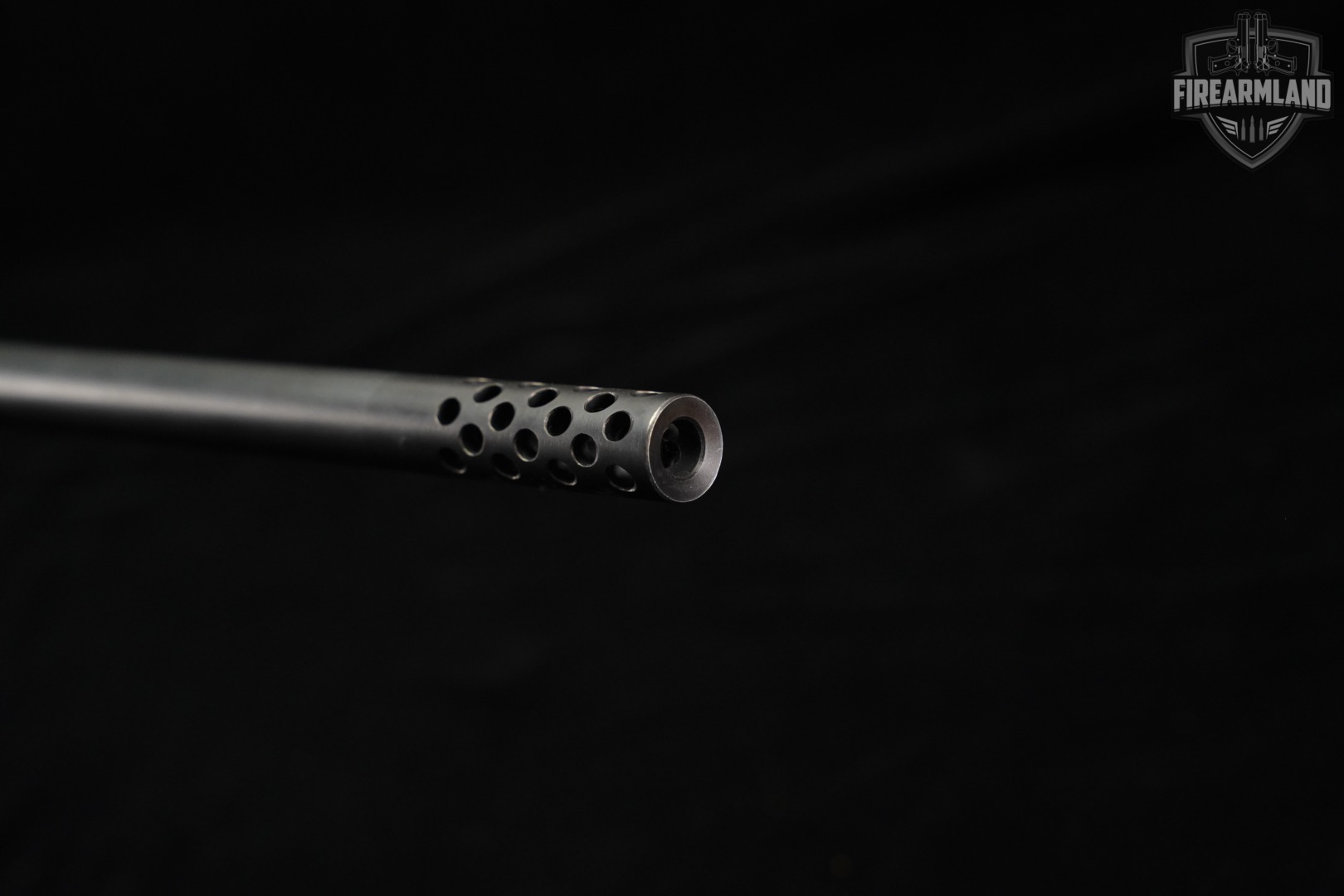 Remington Model 700 SPS 300 Rem Ultra Magnum PORT Black & Synthetic M700-img-16