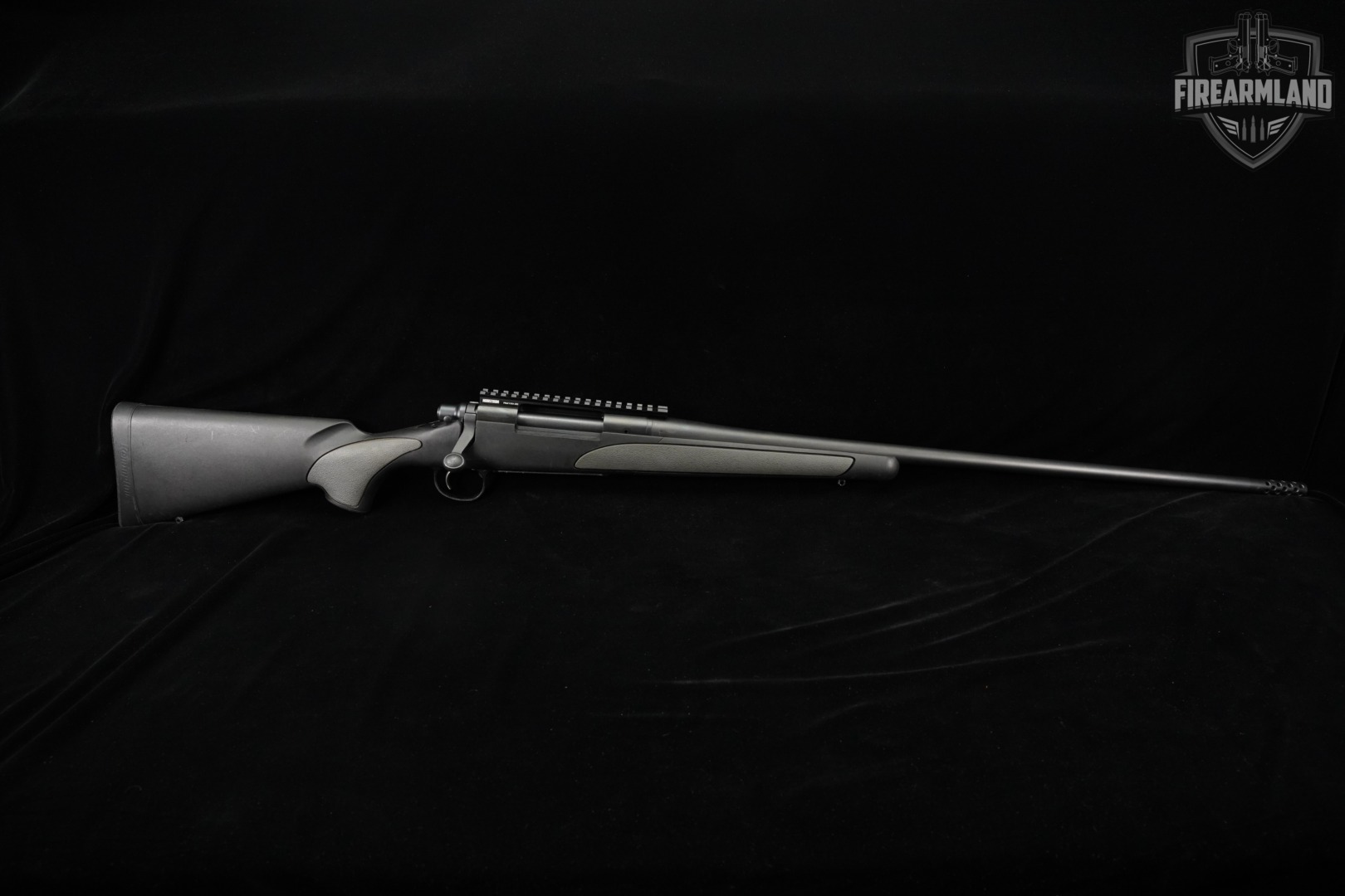 Remington Model 700 SPS 300 Rem Ultra Magnum PORT Black & Synthetic M700-img-3
