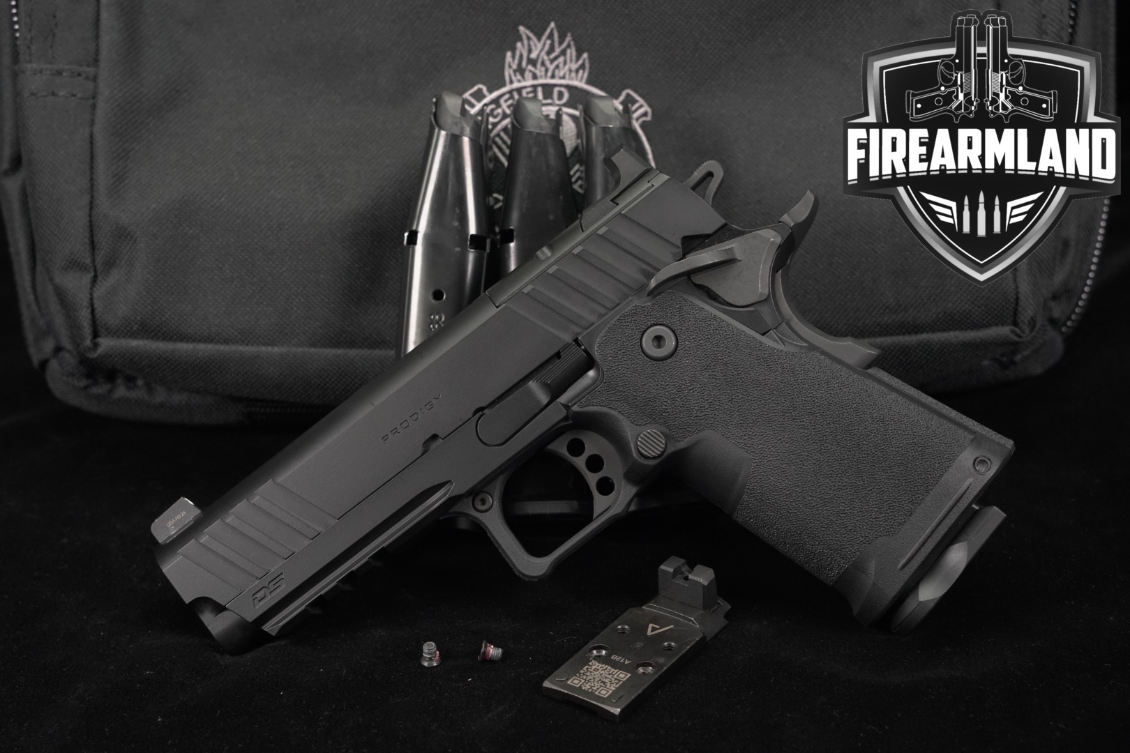 Springfield Armory 1911 DS Prodigy 4.25" Compact AOS Gear Pac 9mm Luger Black in Very Good Condition Thumbnail