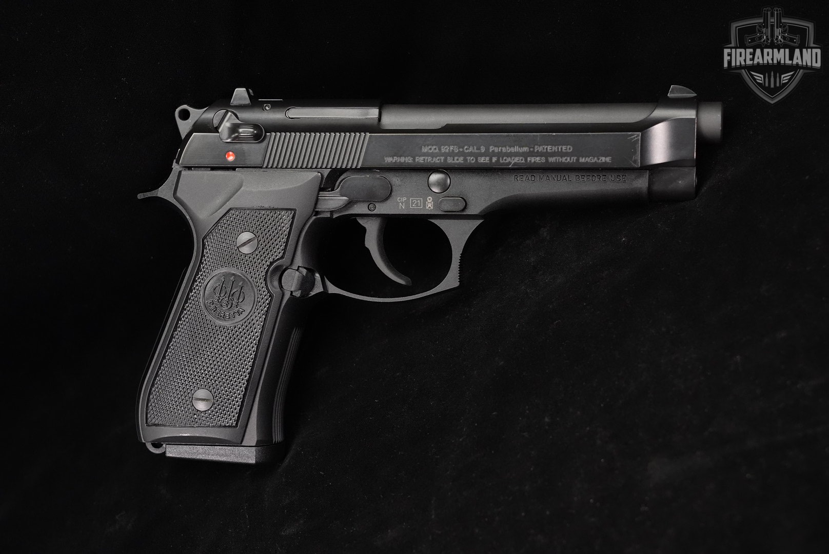 Beretta 92FS 9mm 4.9" 92 FS +2 MAGS & ORIG BOX-img-4
