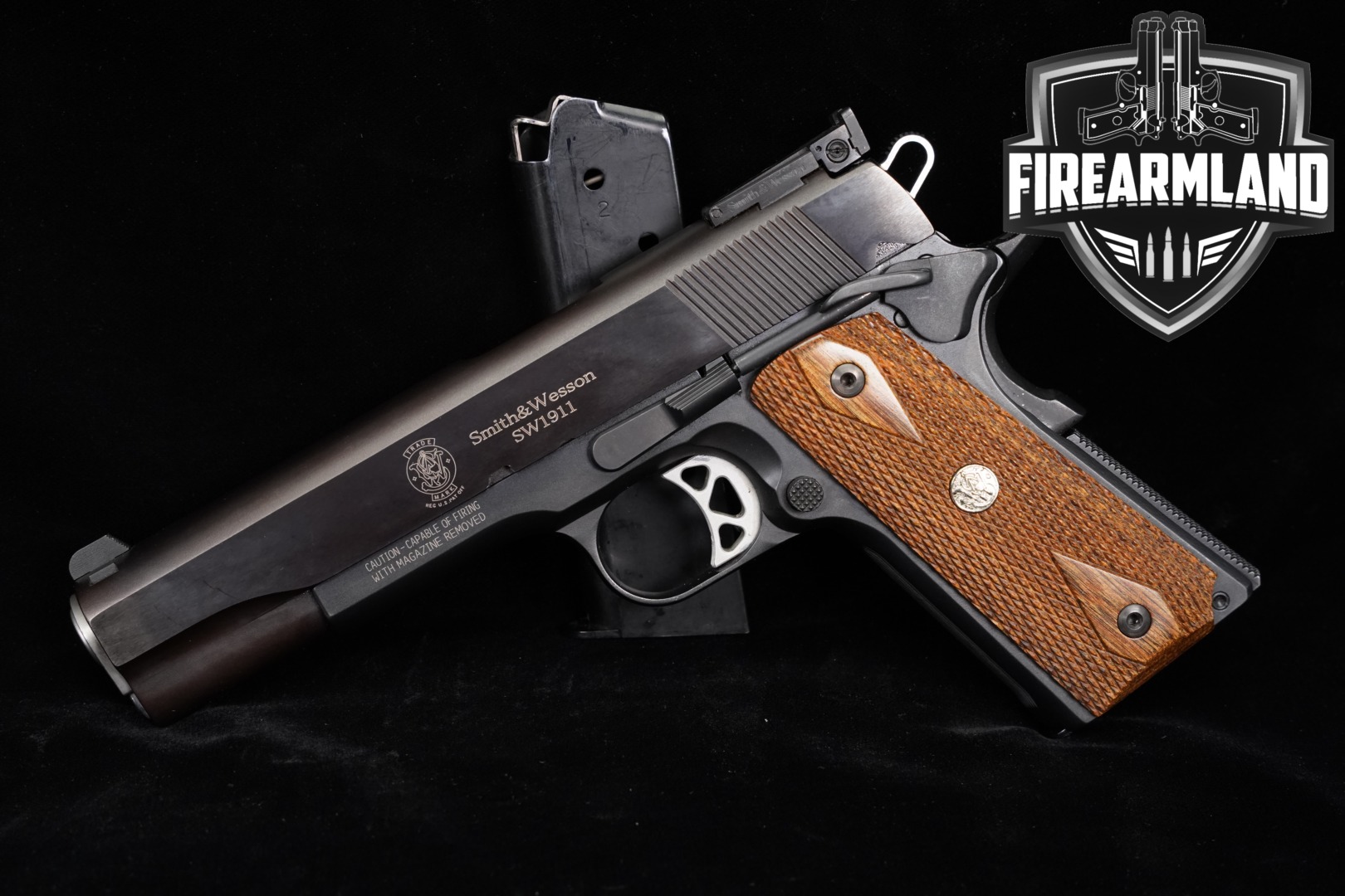 Smith & Wesson (S&W) SW1911 Target .45 ACP Black in Good Condition Thumbnail
