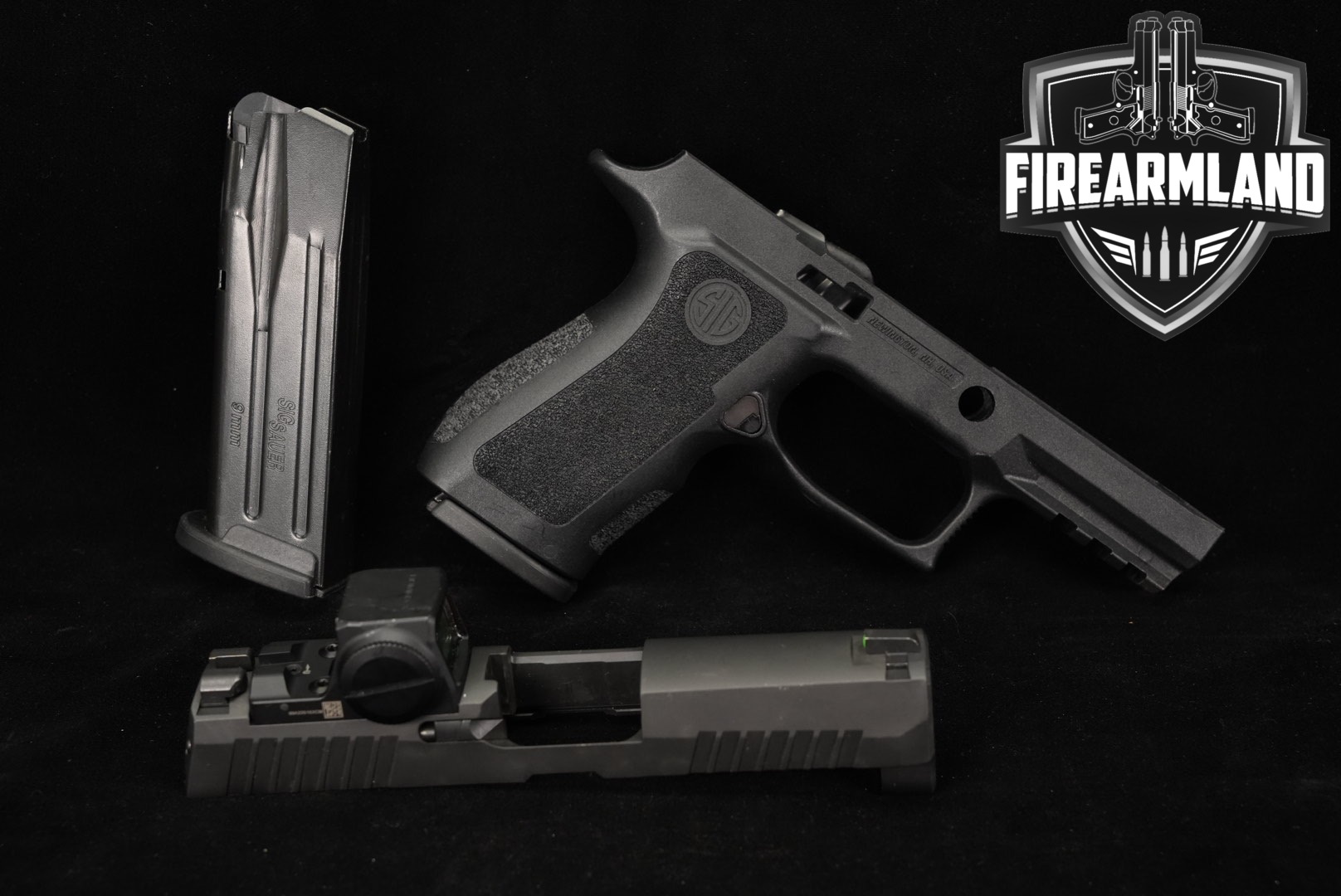 Sig Sauer P320 X-Carry Build Kit 9mm Luger in Very Good Condition Thumbnail