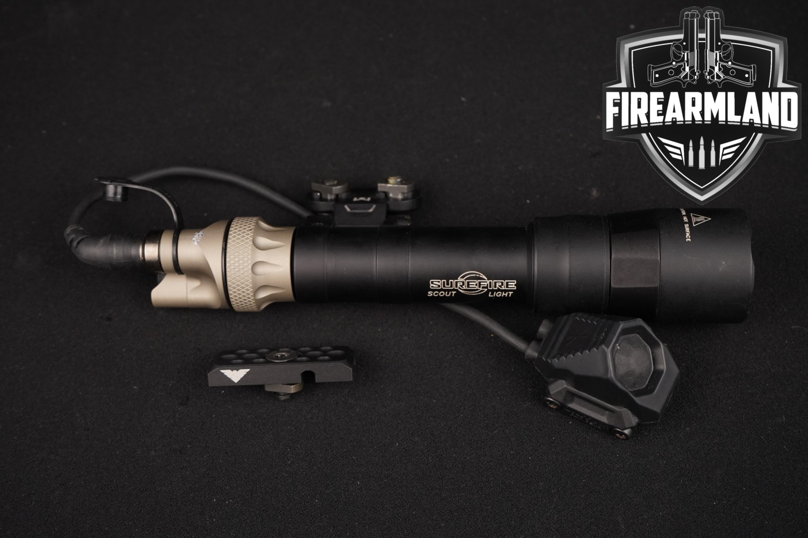 SureFire M640DFT Scout Light Pro in Excellent Condition Thumbnail