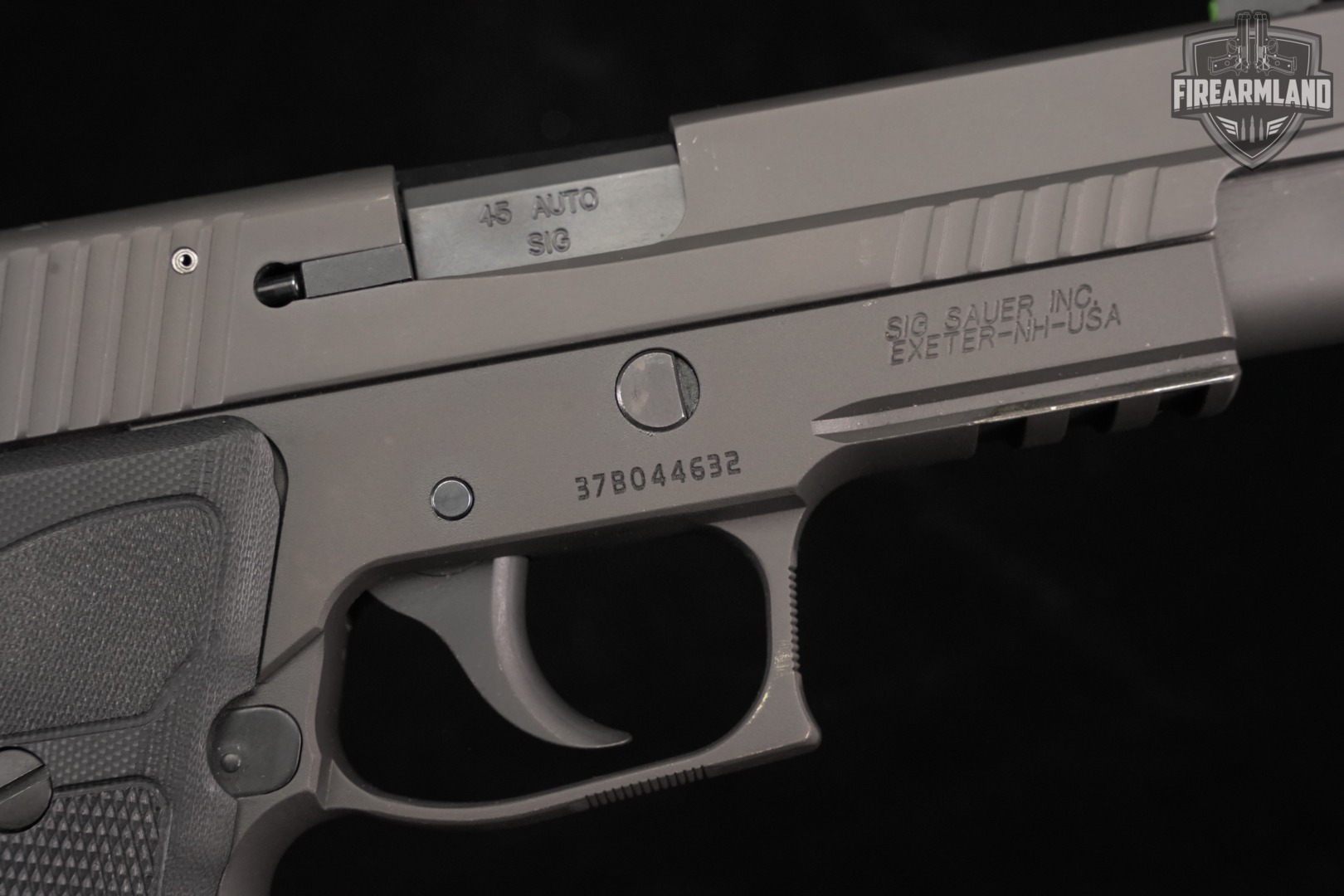 Sig Sauer P220 Legion 45 ACP 4.4" P-220 +4 MAGS & ORIG CASE-img-13