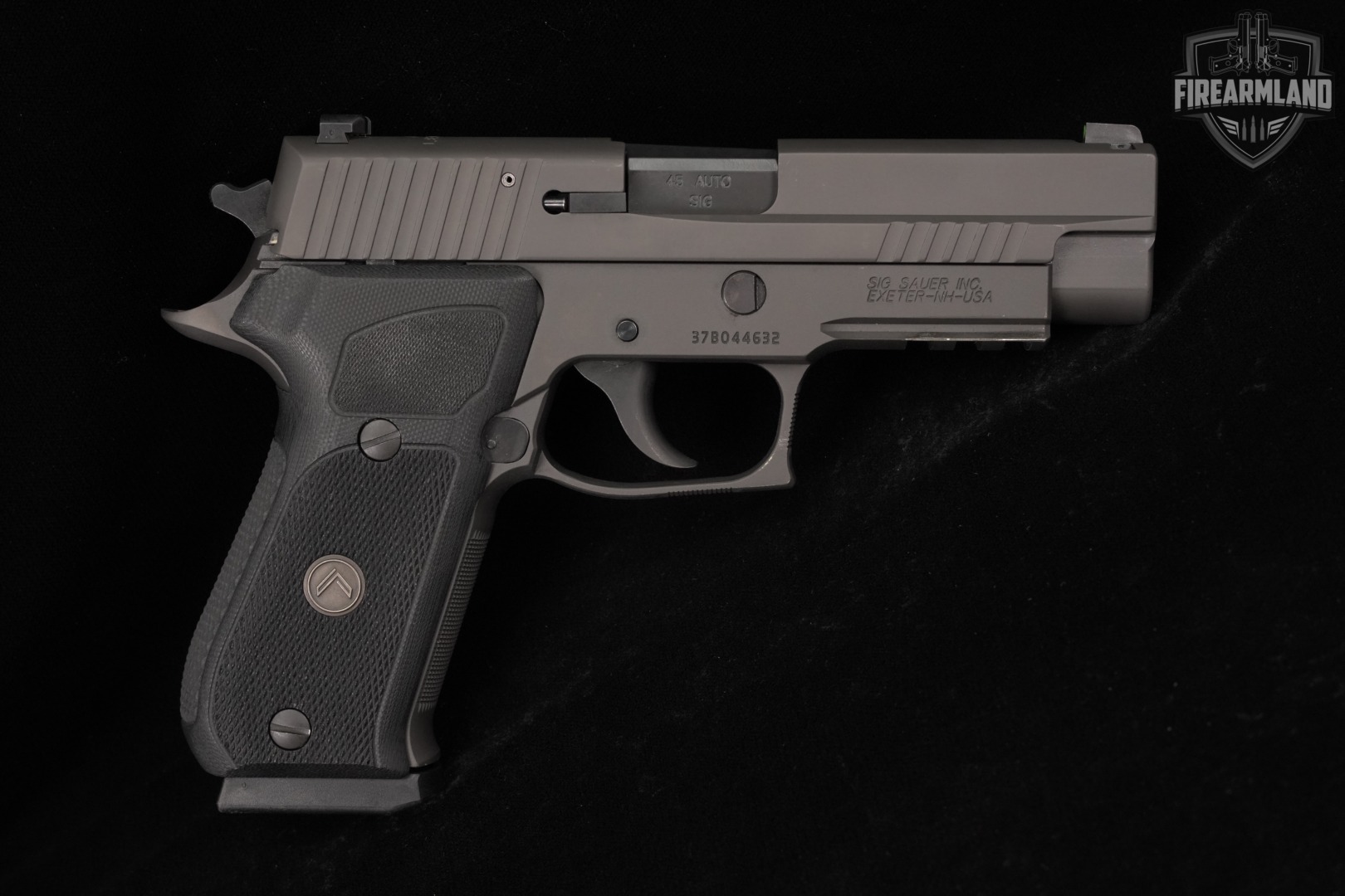 Sig Sauer P220 Legion 45 ACP 4.4" P-220 +4 MAGS & ORIG CASE-img-4