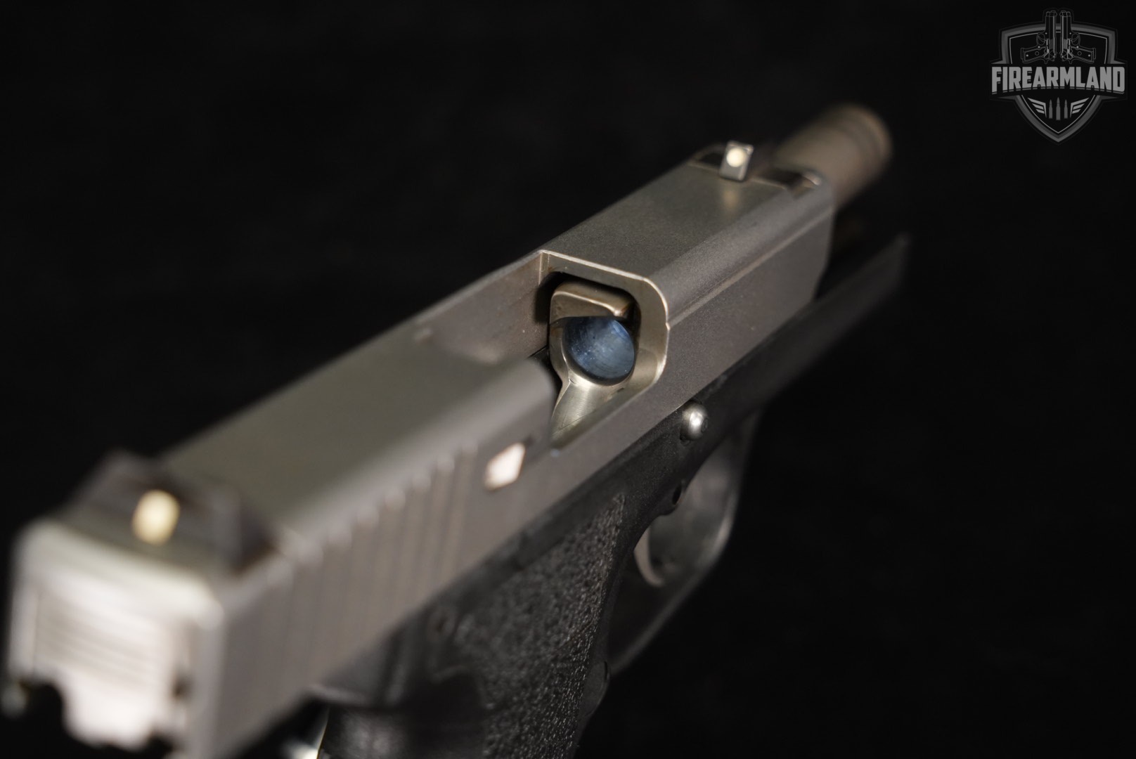 Kahr Arms P9 9mm 3.6" Two-Tone Stainless P-9-img-10