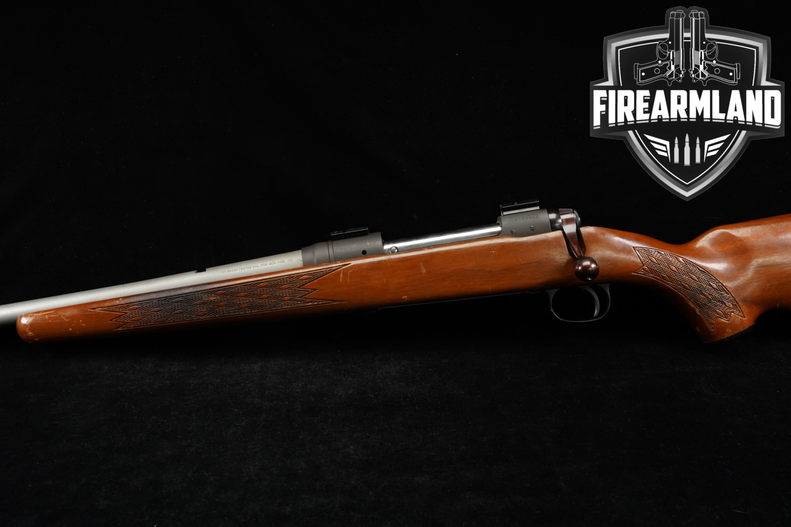 Savage Arms Model 110 Series H 7mm Rem. Mag. Two-Tone Stainless & Walnut in Good Condition Thumbnail