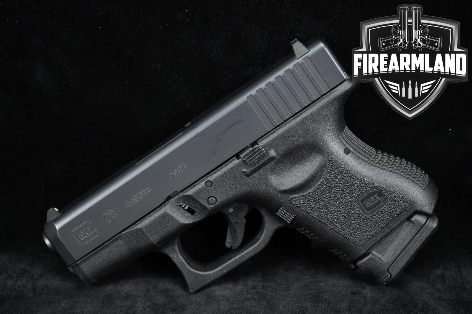 Glock G26 Gen 3 9mm Luger Black in Very Good Condition Thumbnail