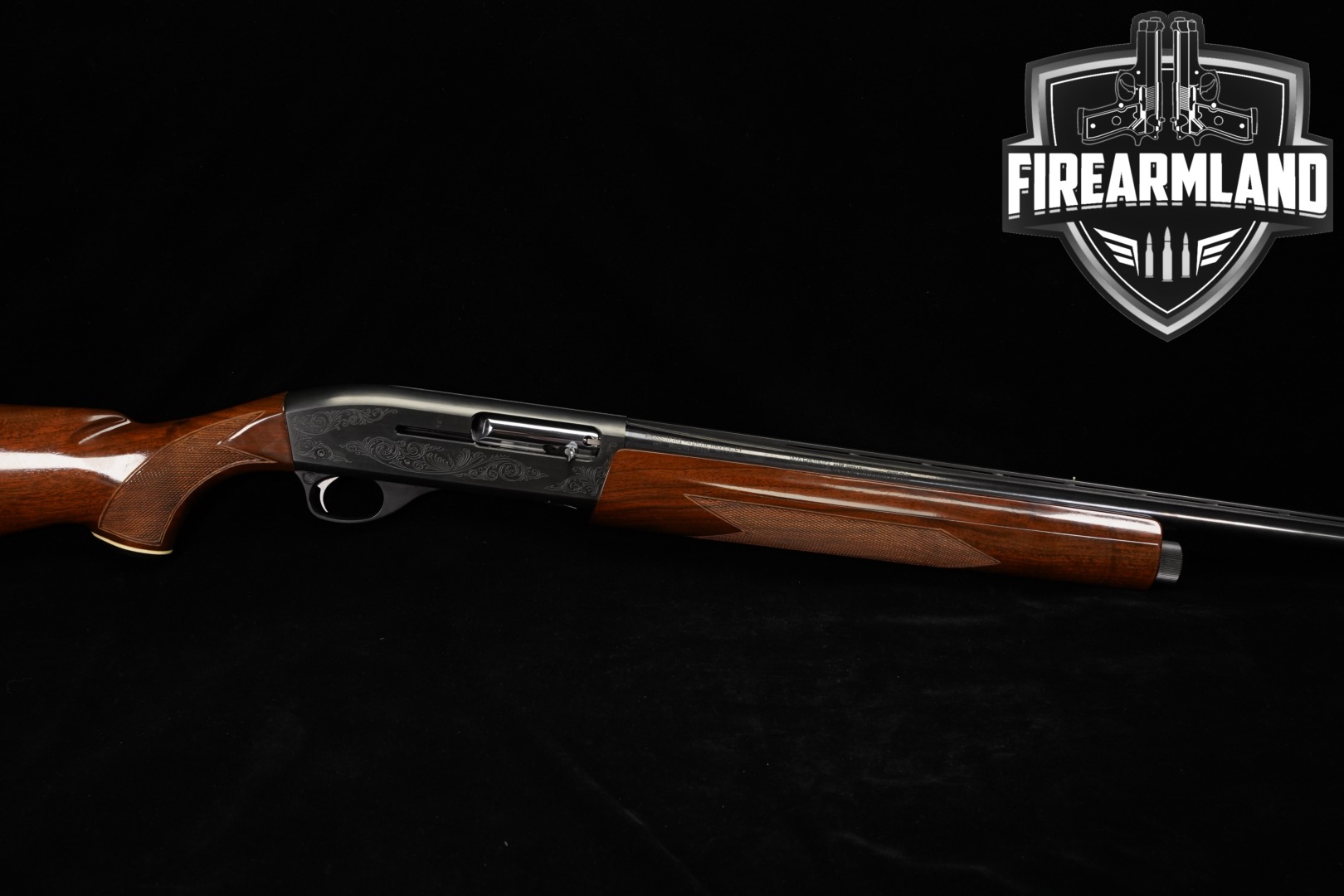 Mossberg Model 1000 Super 20 20 Gauge Walnut in Very Good Condition Thumbnail