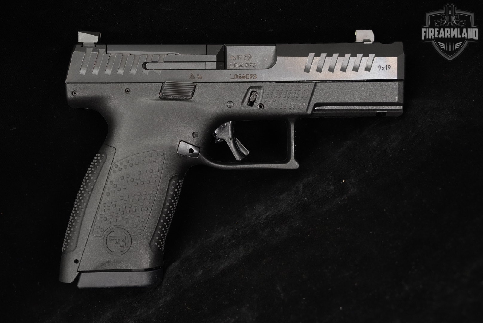 CZ P-10 C Ported 9mm Optics-Ready 4" P10C P10 +ORIG CASE & HOLSTER-img-4