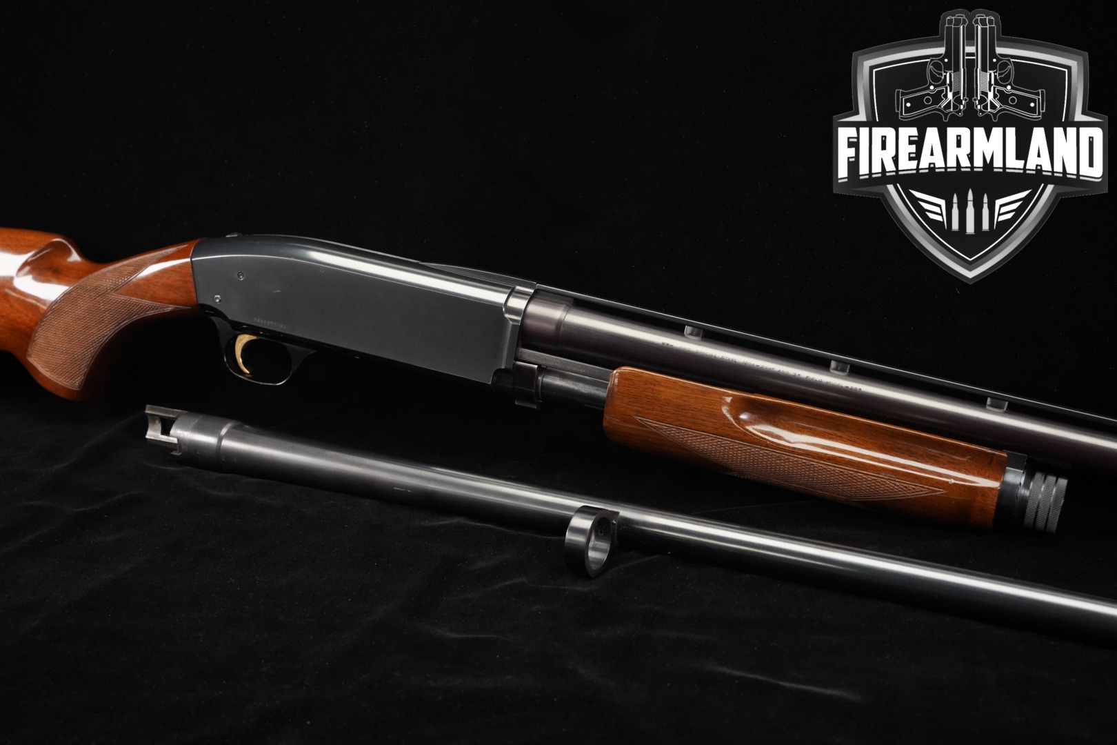 Browning BPS Hunter Field Model 12 Gauge Blued & Walnut in Good Condition Thumbnail