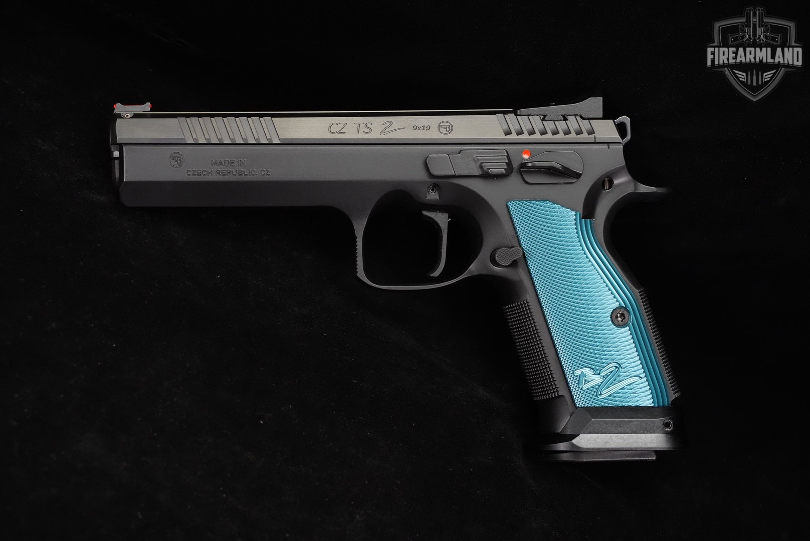 CZ TS 2 9mm 5.23" TS2 +3 MAGS & ORIG CASE-img-3
