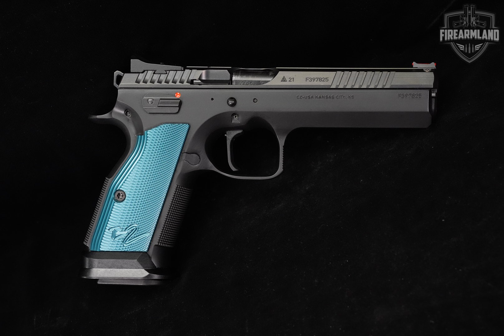 CZ TS 2 9mm 5.23" TS2 +3 MAGS & ORIG CASE-img-4