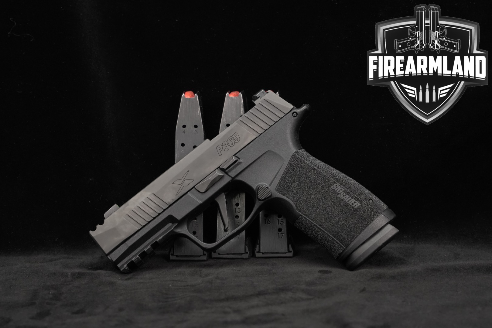 Sig Sauer P365-XMACRO COMP 9mm Luger Black in Very Good Condition Thumbnail