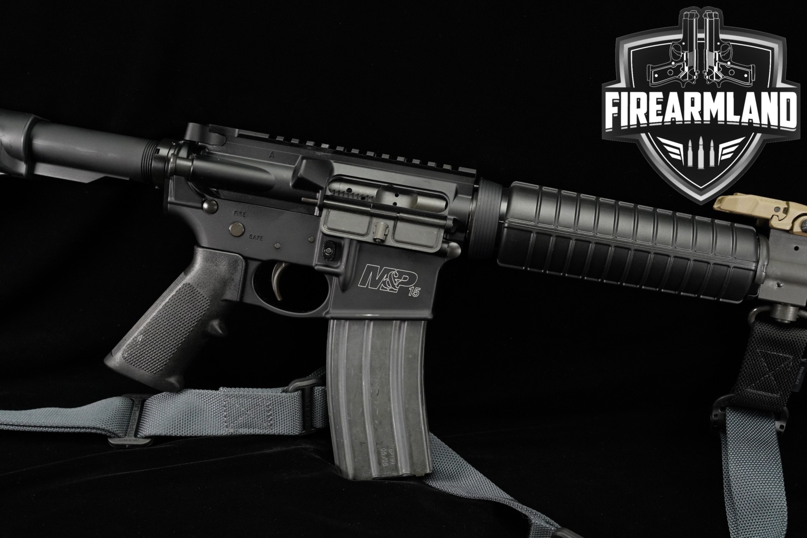 Smith & Wesson (S&W) M&P-15 Optics Ready (OR) 5.56mm NATO Black in Very Good Condition Thumbnail