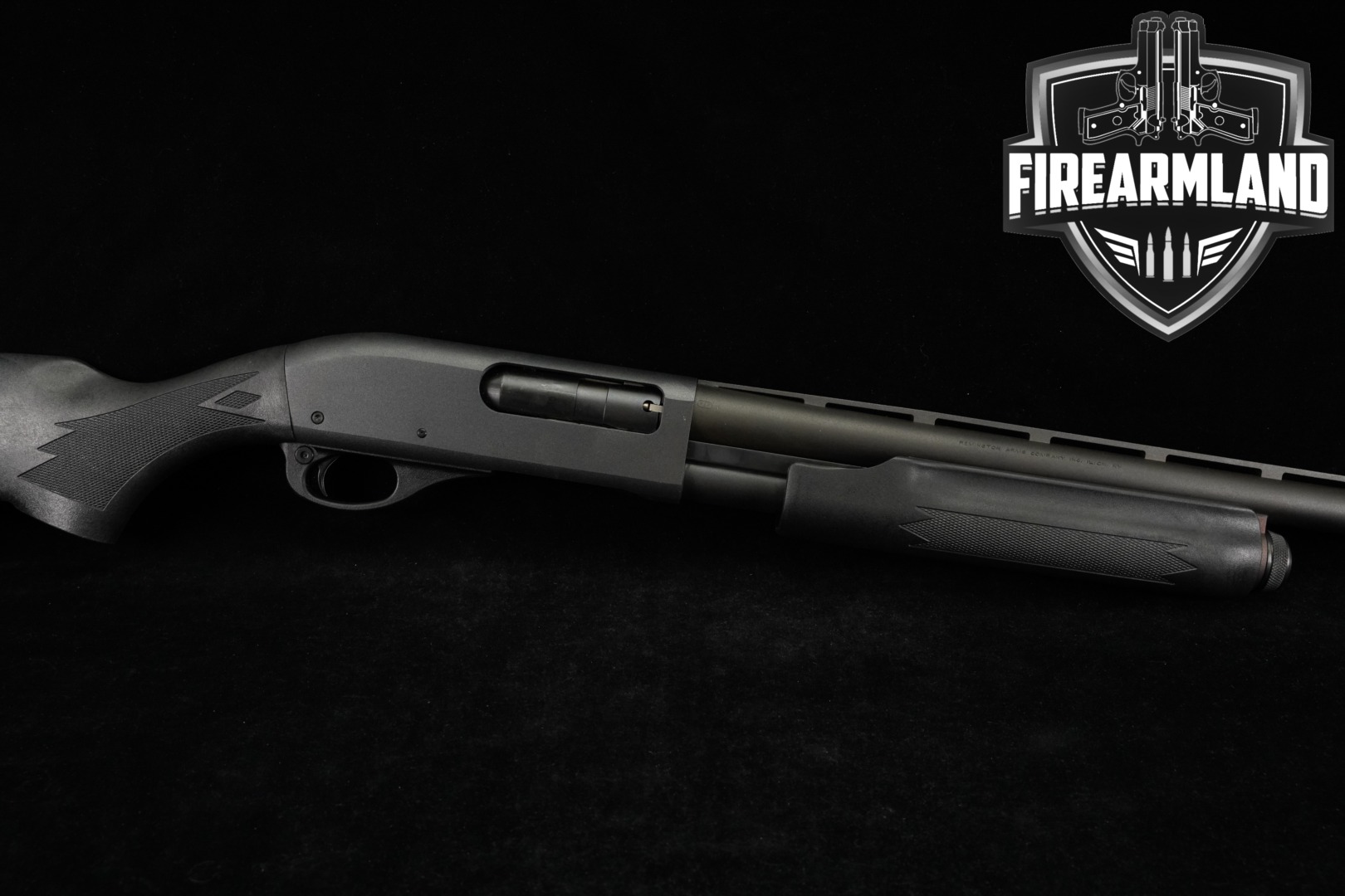 Remington Model 870 Express Super Magnum Synthetic 12 Gauge Blued & Synthetic in Excellent Condition Thumbnail