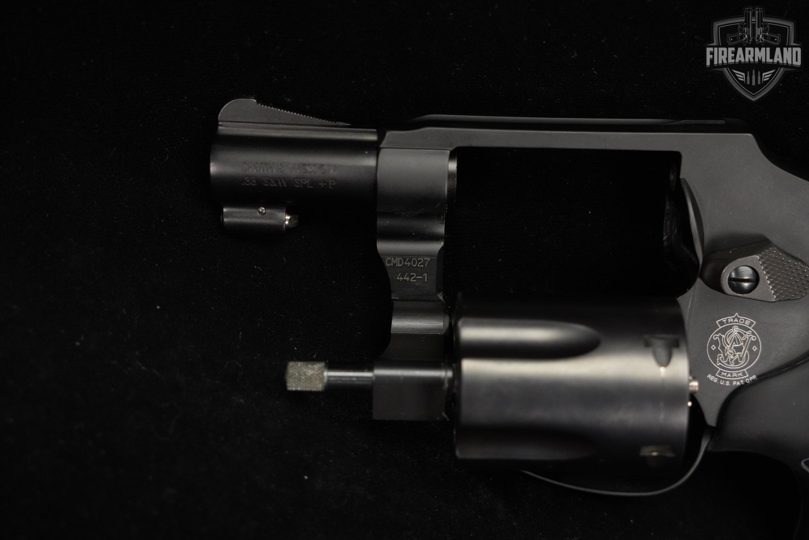 Smith & Wesson Model 442-1 Airweight S&W 1.875" +ORIG CASE, HOLSTER-img-14