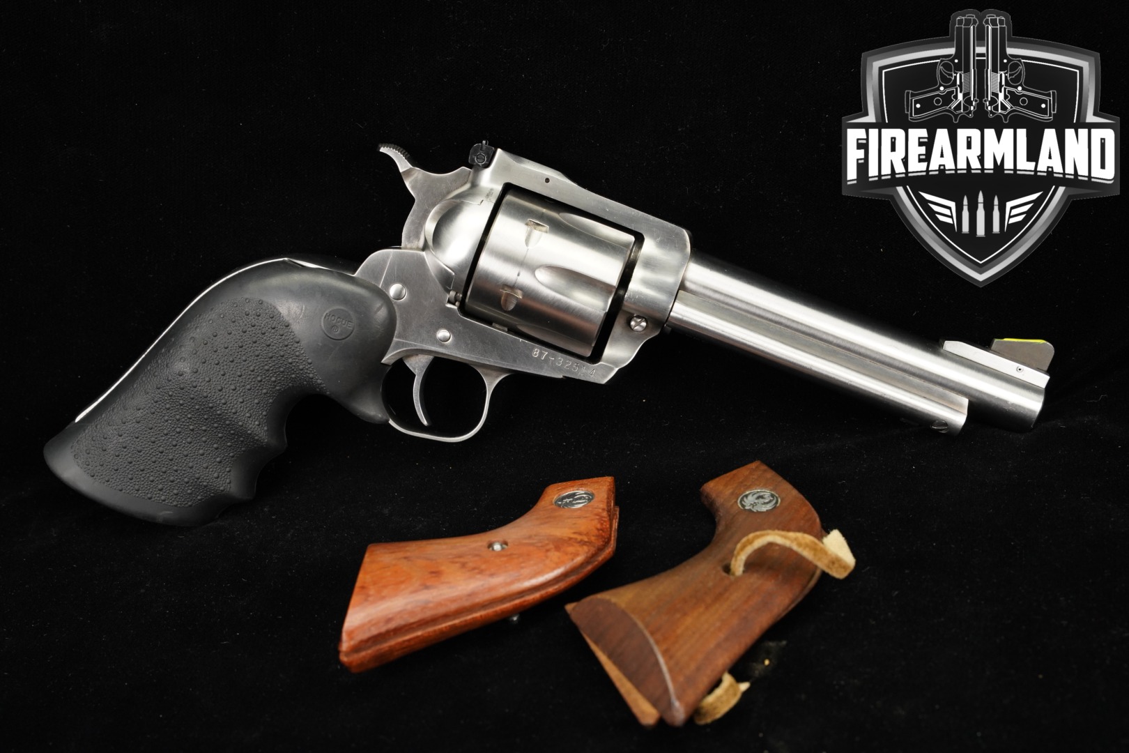 2000 Ruger New Model Super Blackhawk 44 Rem Mag 5.5" Satin Stainless-img-0