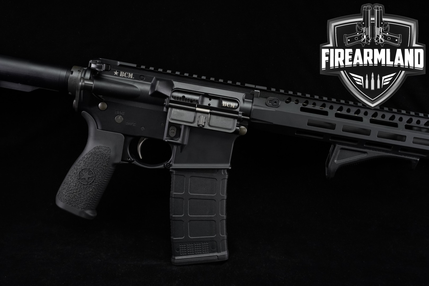 Bravo Company Mfg (BCM) BCM4 MCMR 5.56mm NATO Black in Excellent Condition Thumbnail