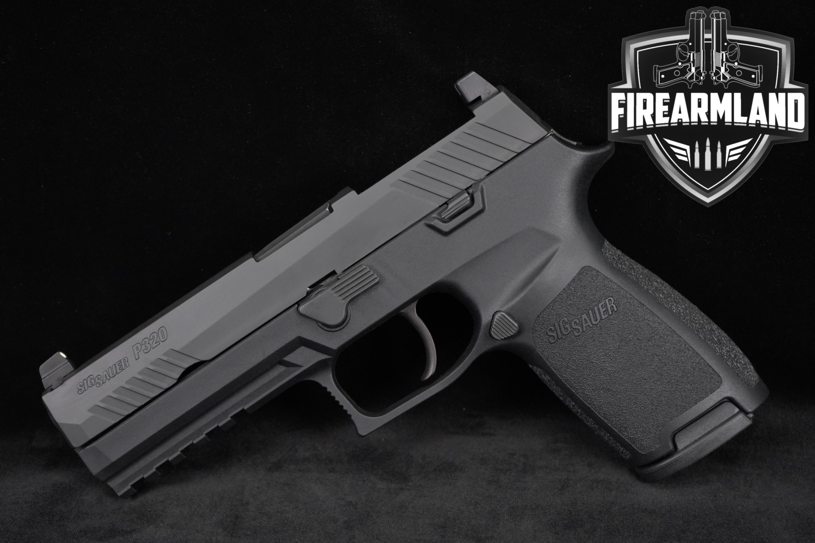 Sig Sauer P320 Full-Size 9mm Luger Black in Excellent Condition Thumbnail