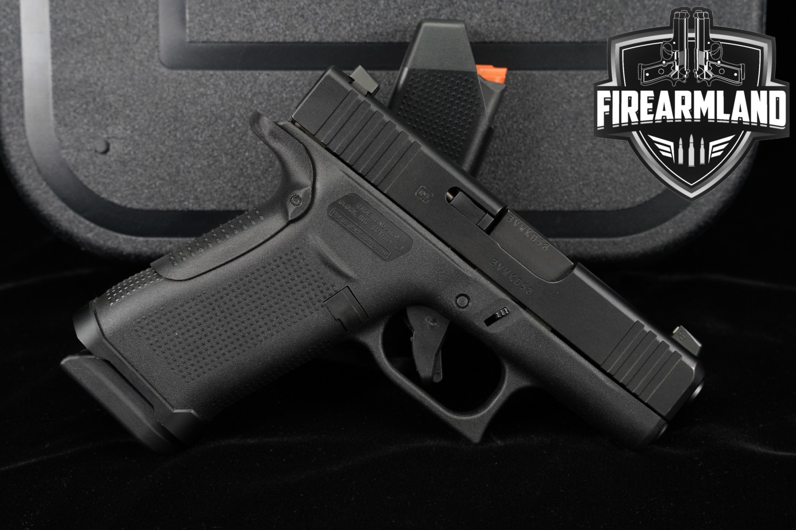 Glock G43X 9mm Luger Black in Very Good Condition Thumbnail