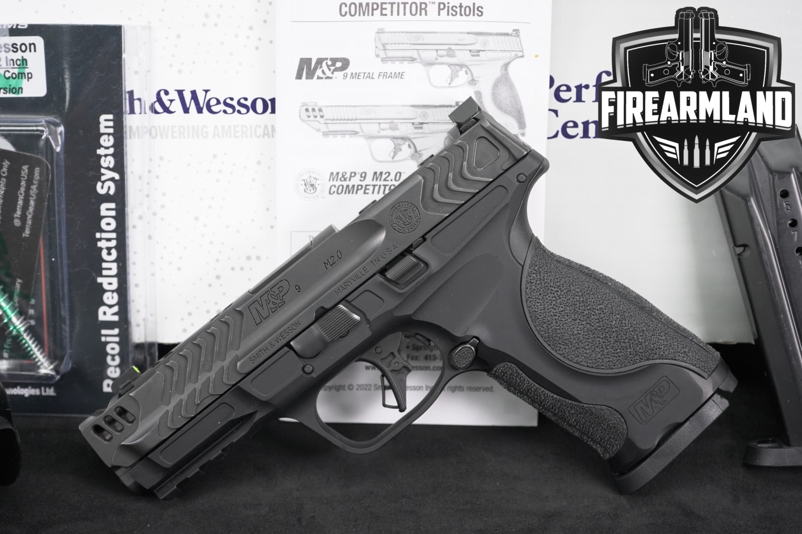 Smith & Wesson (S&W) M&P9 M2.0 Performance Center Metal Carry Comp 9mm Luger Two-Tone Black & Gray in Very Good Condition Thumbnail