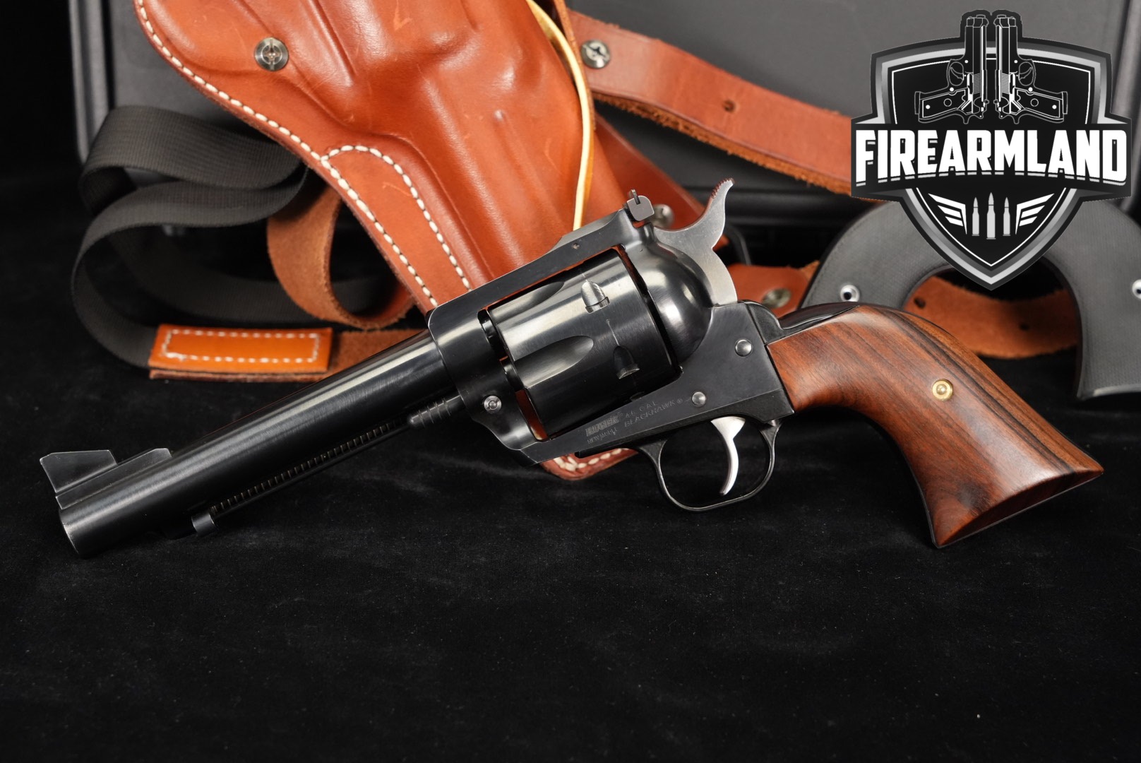 Ruger New Model Blackhawk 45 Colt 5.5" Blued +ORIG CASE & HOLSTER-img-0
