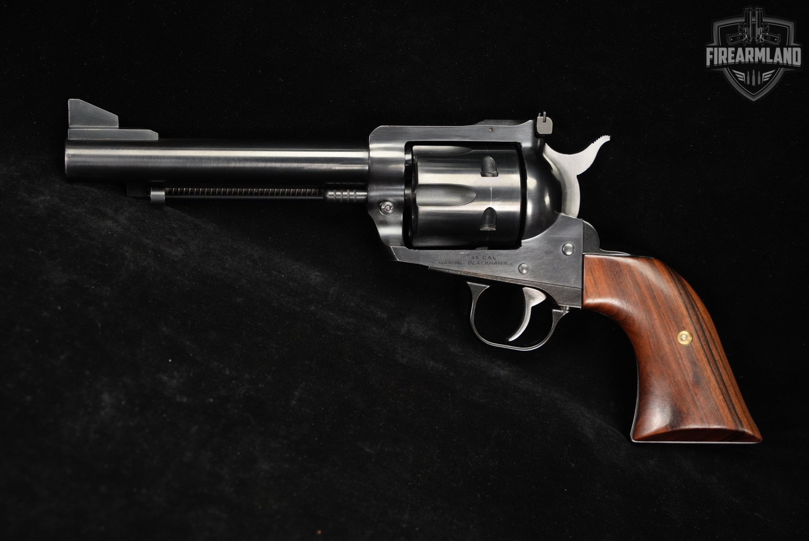 Ruger New Model Blackhawk 45 Colt 5.5" Blued +ORIG CASE & HOLSTER-img-3