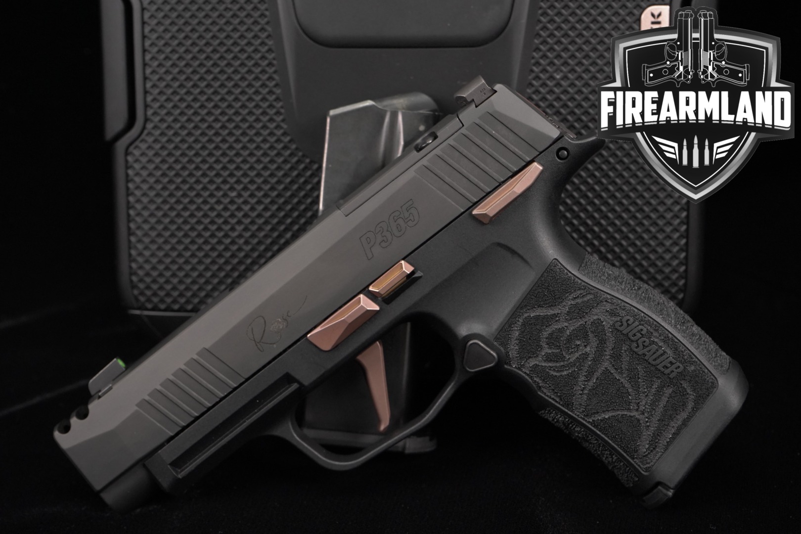 Sig Sauer P365-XL Comp ROSE 9mm Luger Black in Excellent Condition Thumbnail