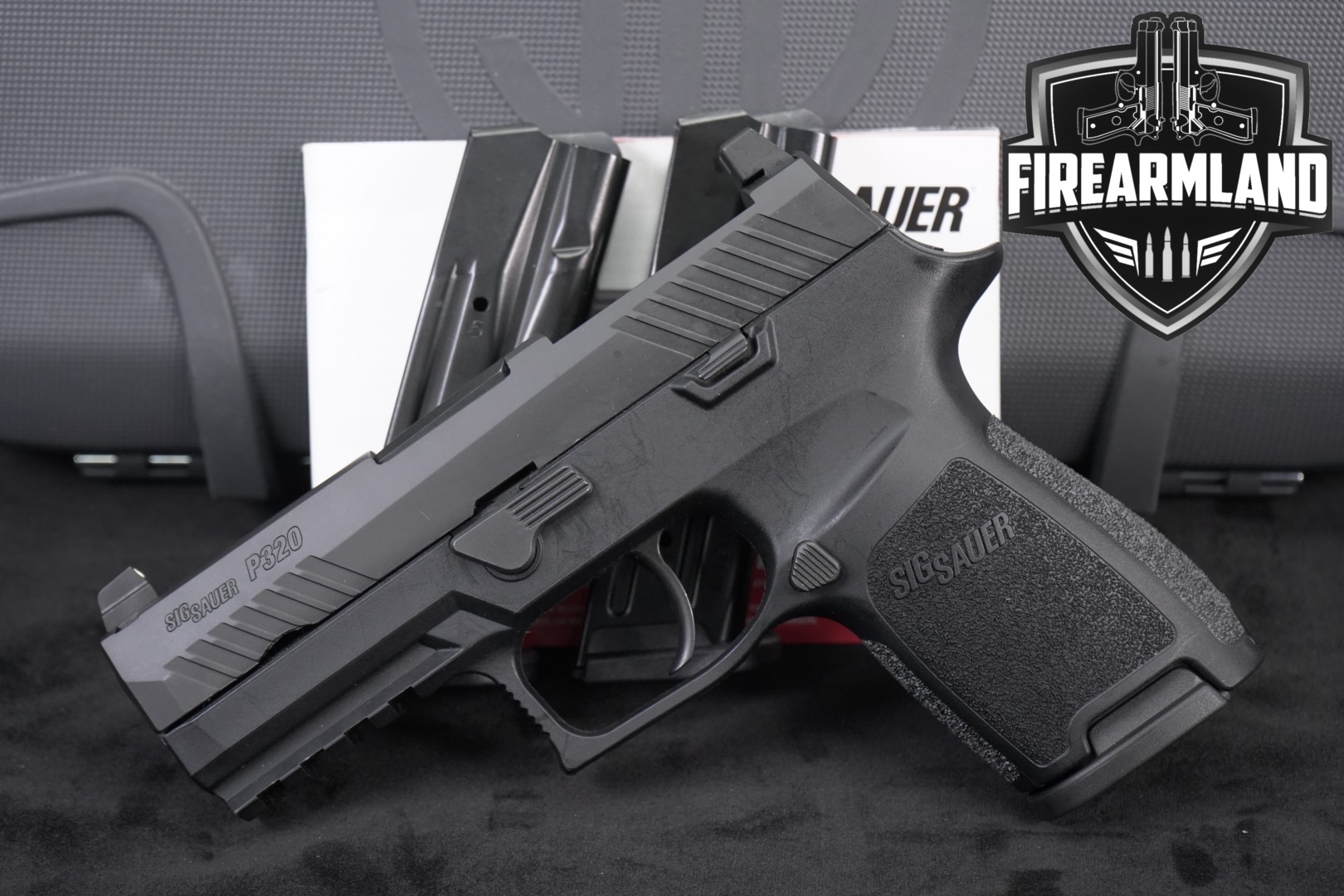 2020 Sig Sauer P320 Compact 9mm Luger Black in Very Good Condition Thumbnail