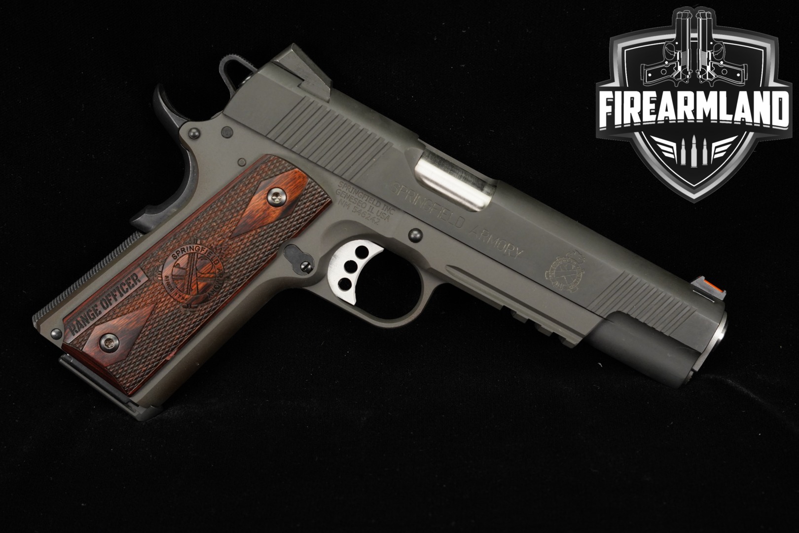 Springfield Armory 1911 Operator .45 ACP Gray/Green in Good Condition Thumbnail