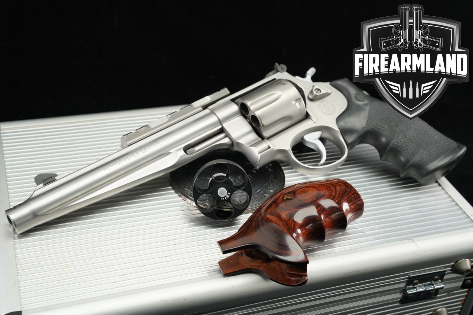 Smith & Wesson (S&W) Model 629-6 Performance Center .44 Rem Magnum Satin Stainless in Good Condition Thumbnail