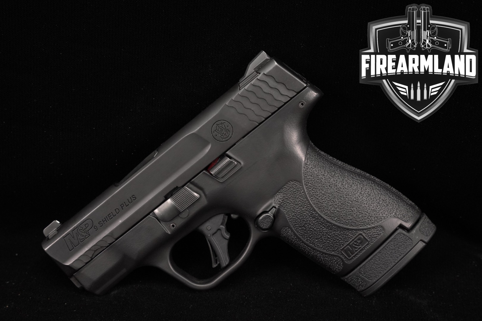 Smith & Wesson (S&W) M&P9 Shield Plus 3.1" No Thumb Safety 9mm Luger Black in Very Good Condition Thumbnail