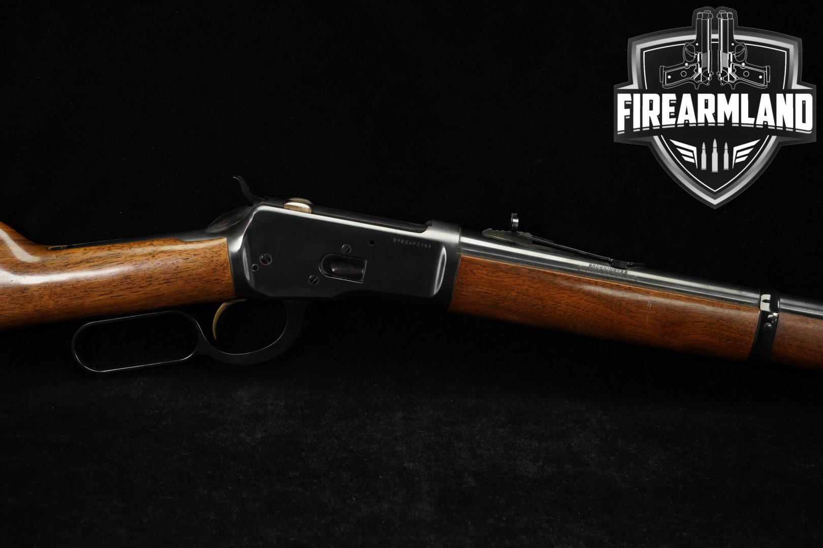 1981 Browning Model 92 .44 Rem Magnum Blued & Walnut in Good Condition Thumbnail
