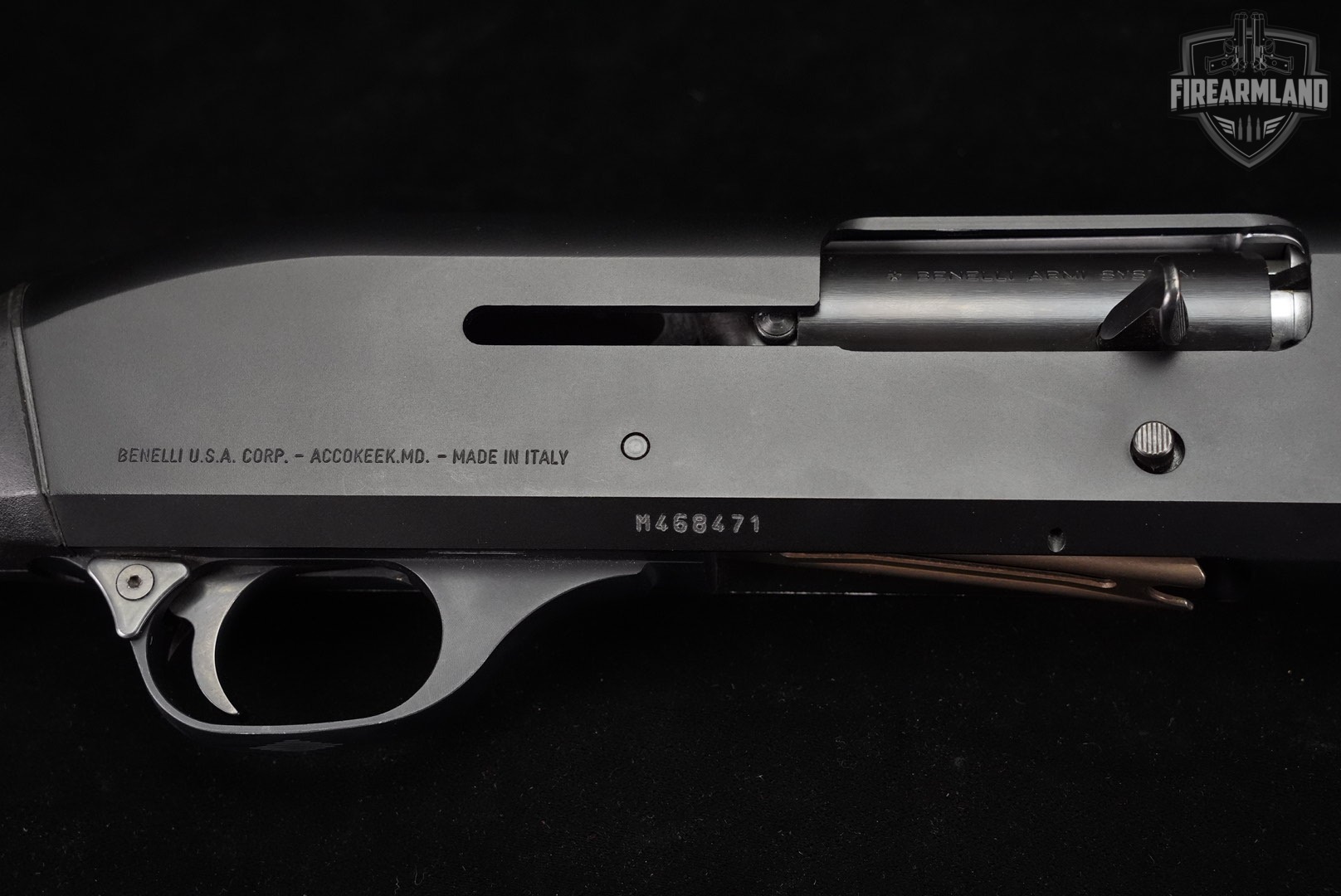 Benelli M1 Super 90 Field 12-Gauge 21" +CASE-img-19