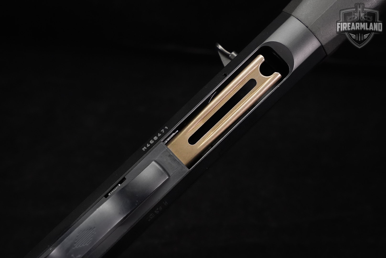 Benelli M1 Super 90 Field 12-Gauge 21" +CASE-img-21