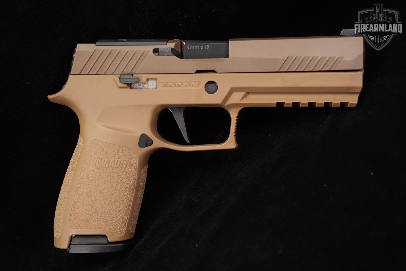 Sig Sauer P320-M17 9mm Optics-Ready Coyote P-320 M-17 +3 MAGS, ORIG CASE-img-4