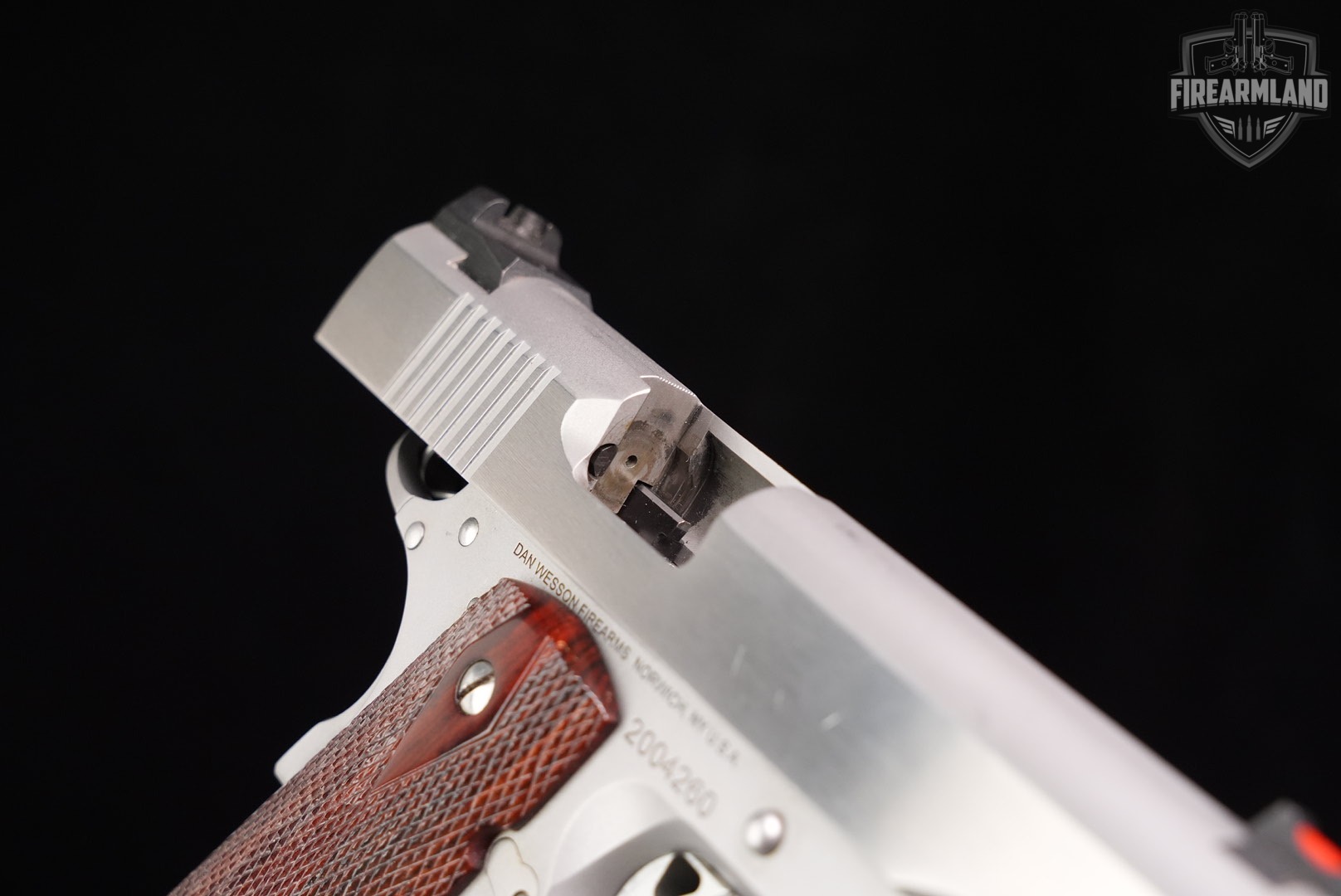 Dan Wesson Heritage 45 ACP 1911 5" Stainless +ORIG CASE-img-14