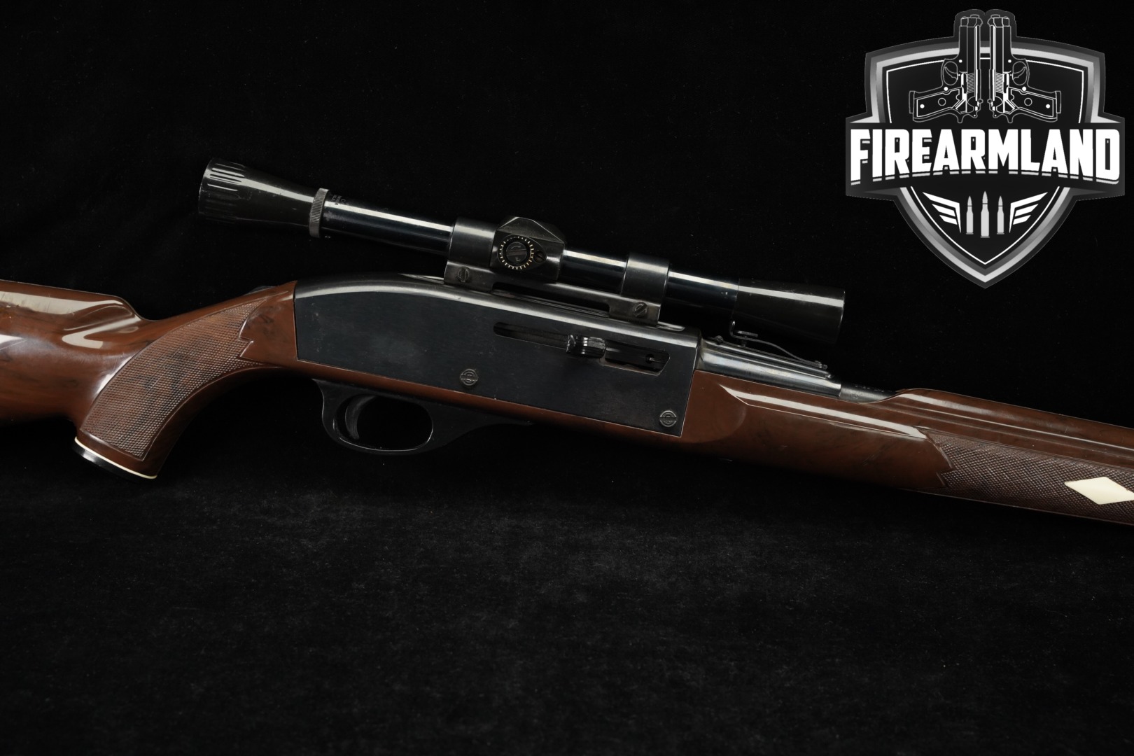 Remington Nylon 66 Mohawk Brown (MB) .22 LR Blued & Mohawk Brown in Good Condition Thumbnail