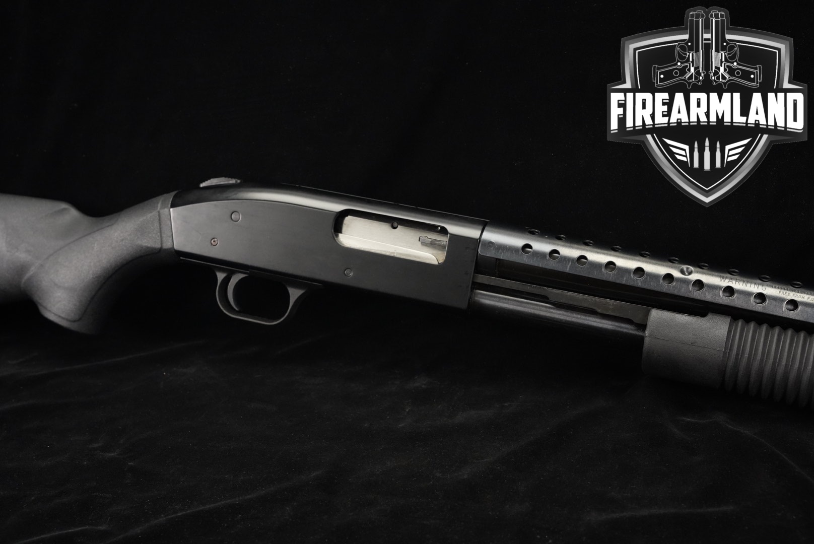 Mossberg Model 500 12 Gauge Black in Very Good Condition Thumbnail