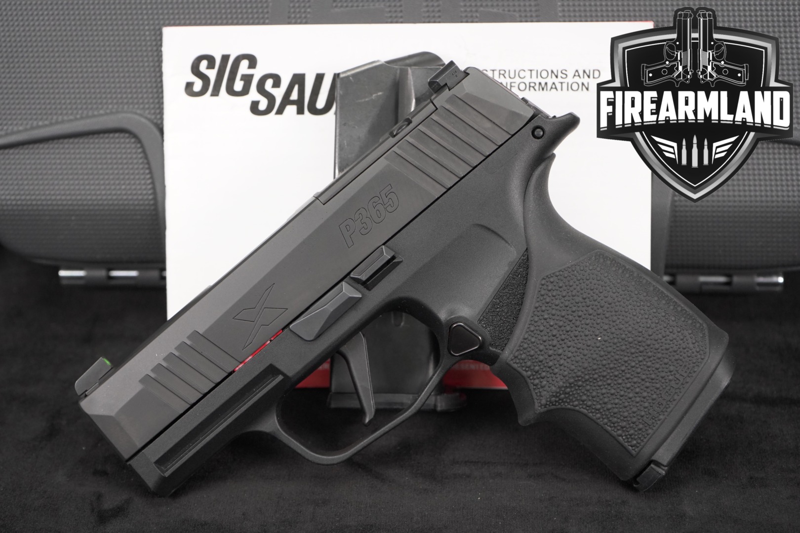 Sig Sauer P365X 9mm Luger Black in Very Good Condition Thumbnail