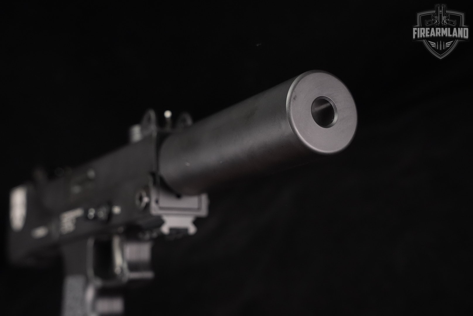 MasterPiece Arms MPA30T Defender 9mm MPA-30T FAUX SUPPRESSOR +ORIG CASE-img-8