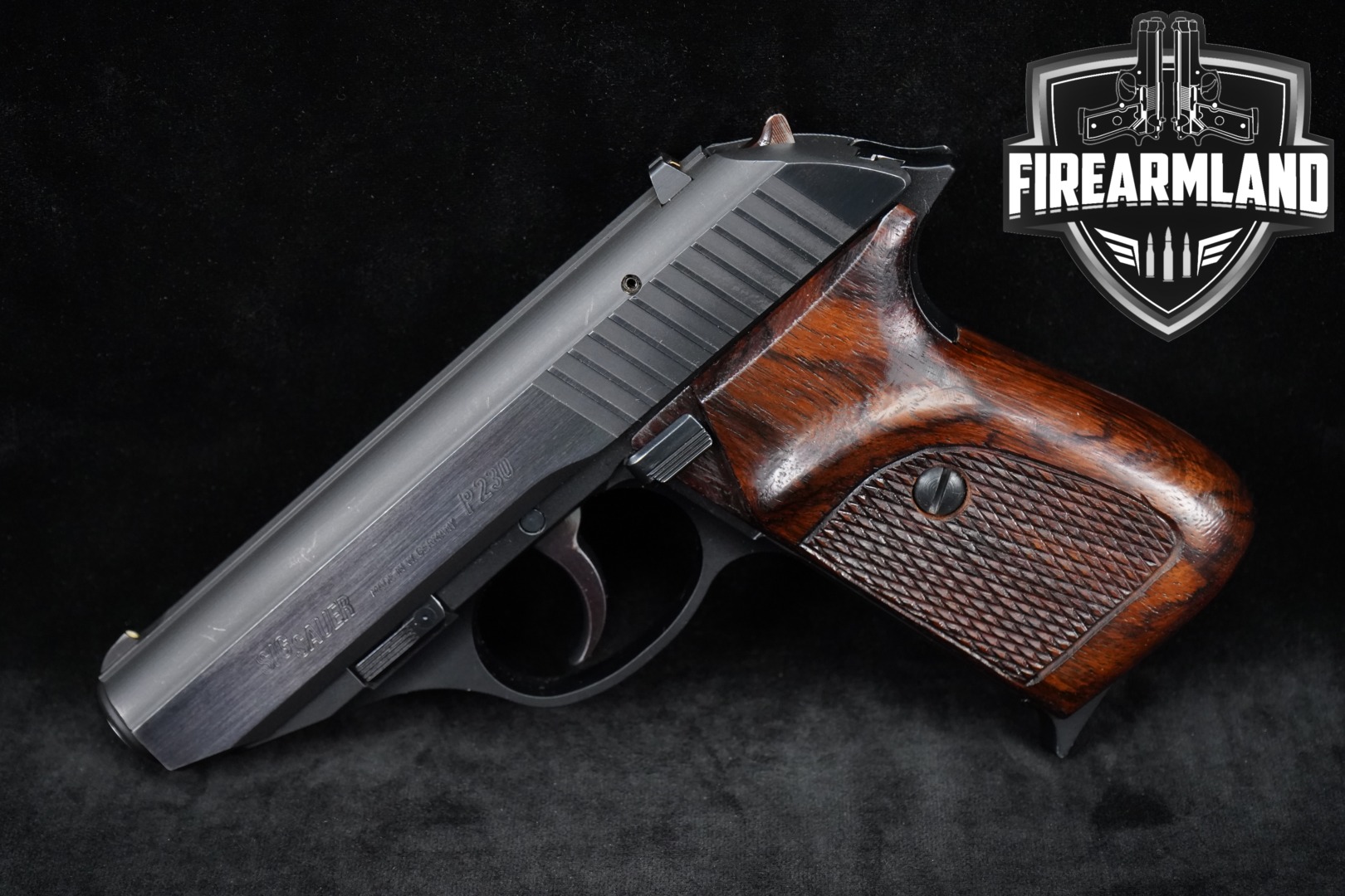 Sig Sauer P230 .380 ACP Black in Good Condition Thumbnail